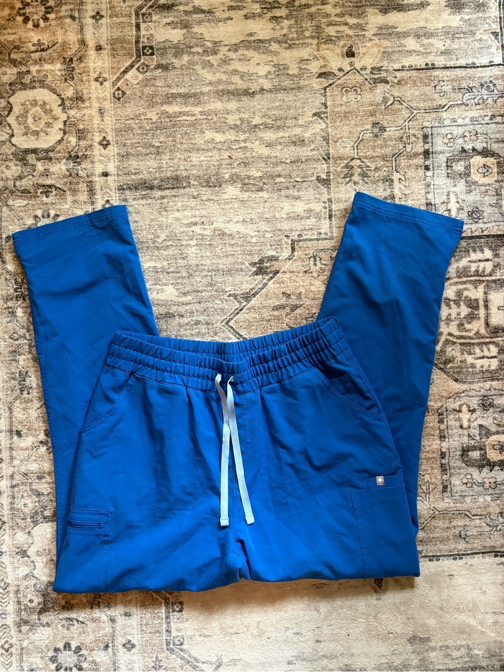 Figs nurse scrubs size L in royal blue